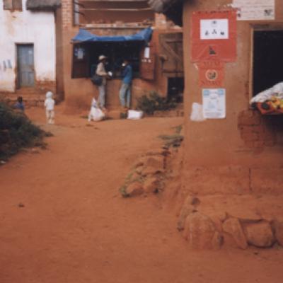 Une petite épicerie du village